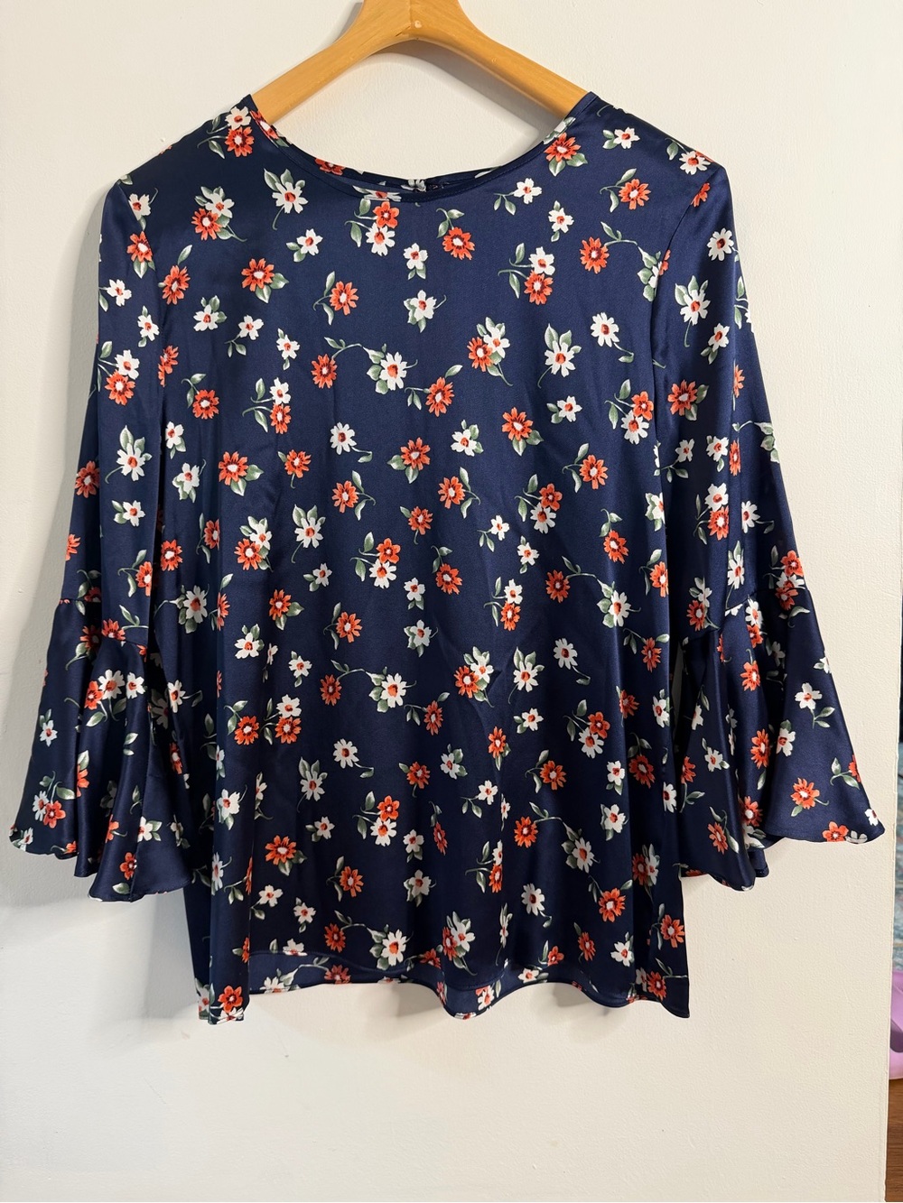 MILLY Sz 8 Silk Long Sleeve Flared Bell Sleeve Blue Floral Stretch Top Blouse